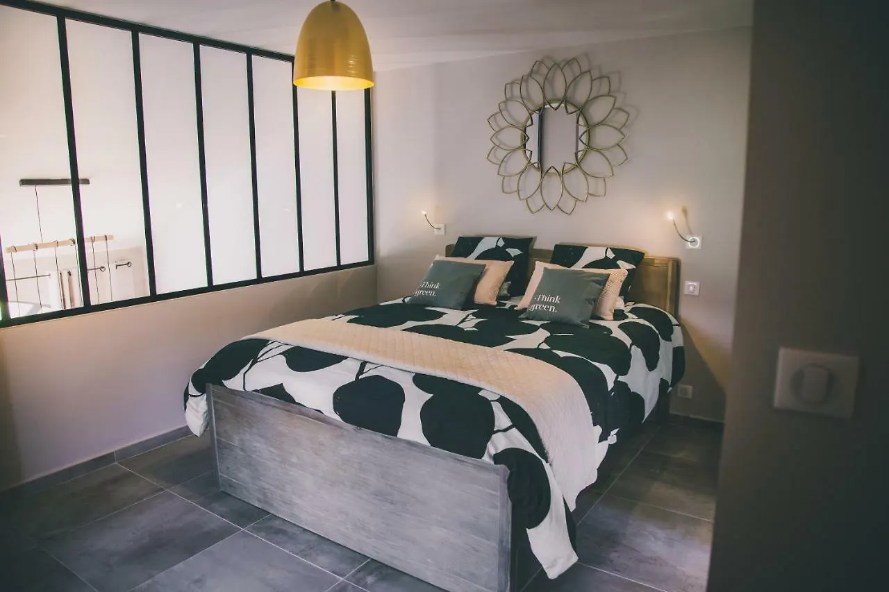 Holiday home Le Mazet Des Chutes Villa Graveson France